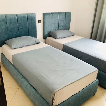 Appartement Charmant ฟนิเด็ค ภายนอก รูปภาพ